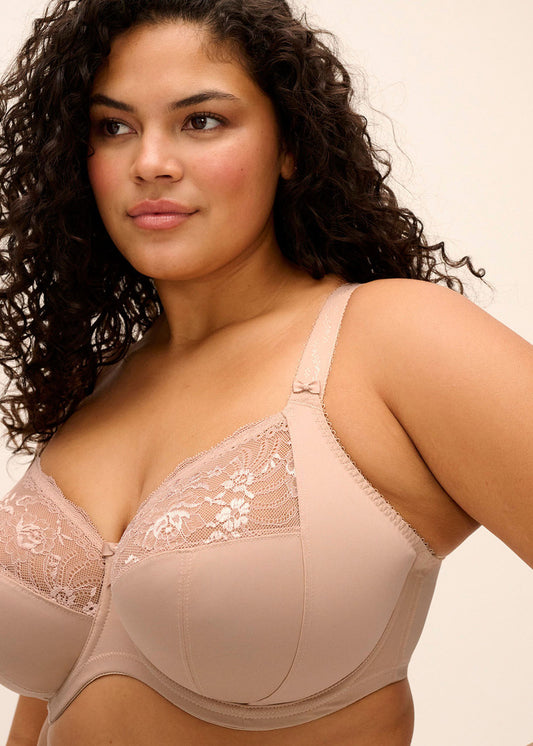 curvy woman wearing a big cup bra in sahara beige with stretch lace